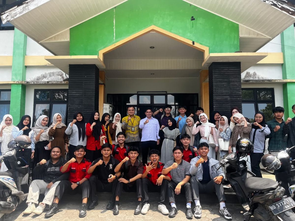 Mahasiswa Prodi HTN dan Pusaka Merah IAIN Curup Sharing Bersama Wakil Bupati Rejang Lebong Bahas Kebijakan Opsen Pajak Kendaraan Bermotor